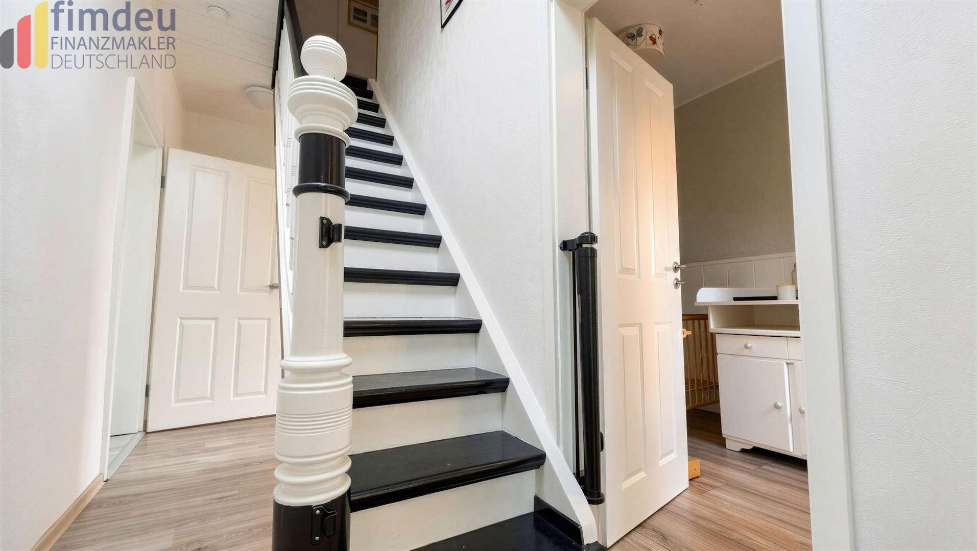 Diele mit Treppe