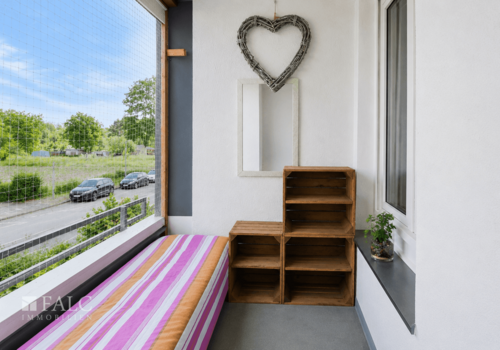 Balkon (aufgeräumt)