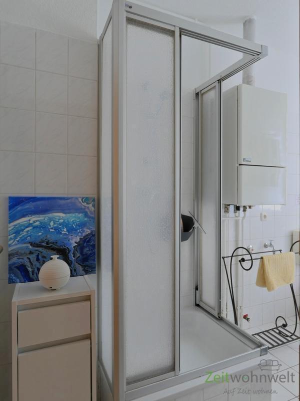 Dusche im Bad