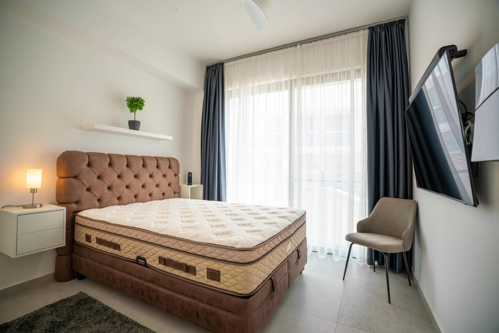 Schlafzimmer Bergseite