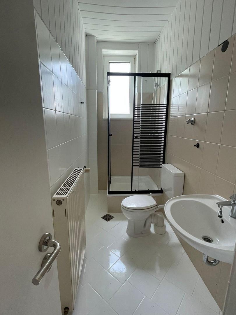 Tageslichtbad mit Dusche