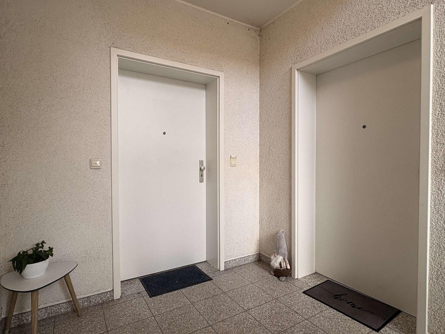 Wohnungstür