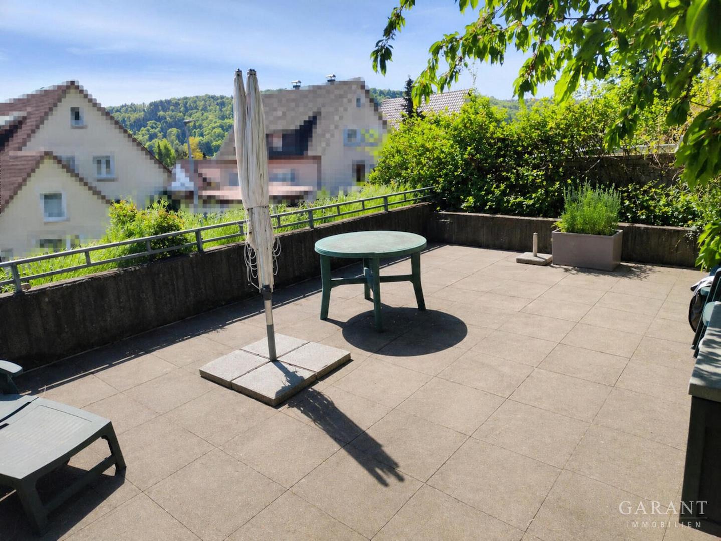 Terrasse auf den Garagen