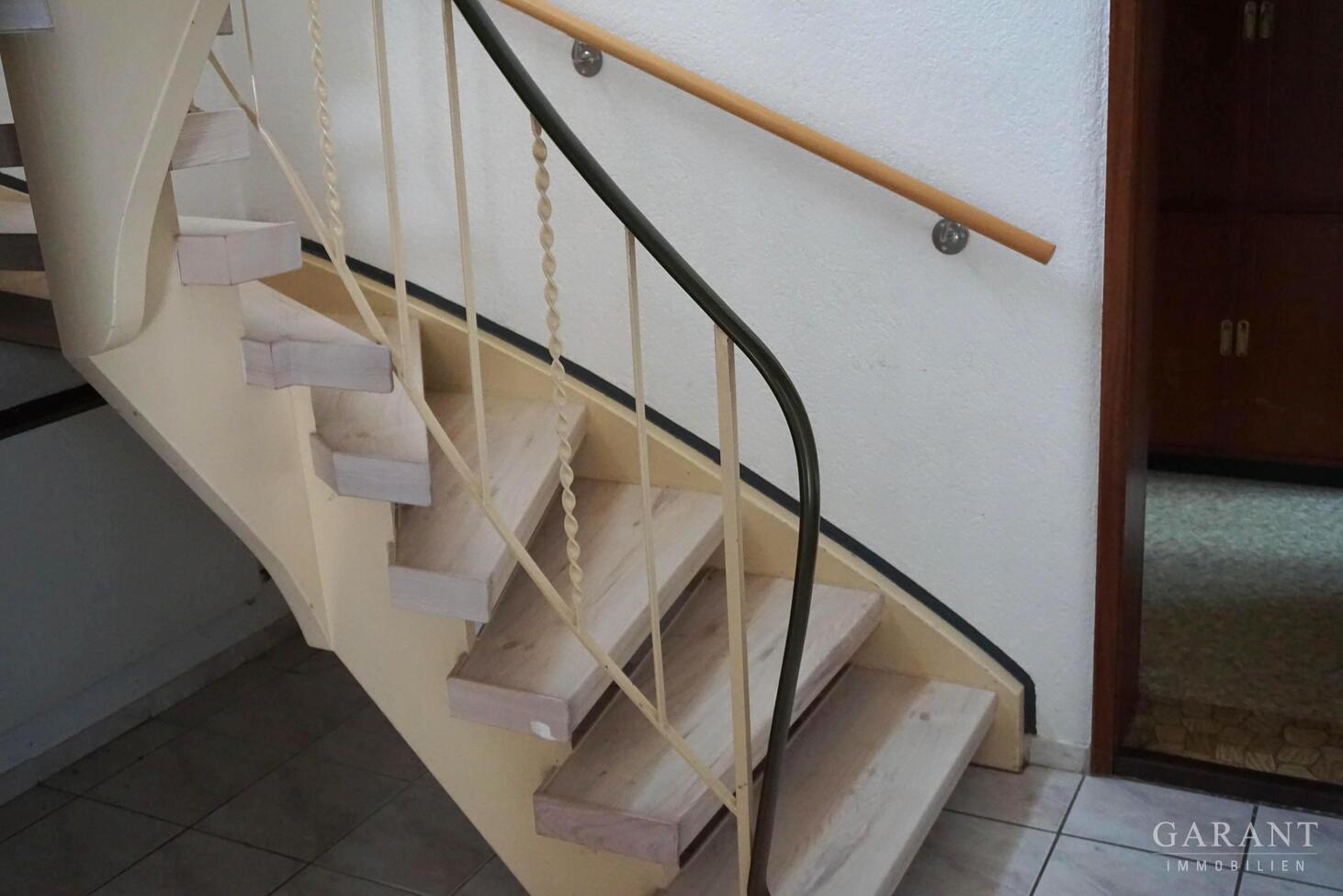 Treppe 1. OG / 2. OG