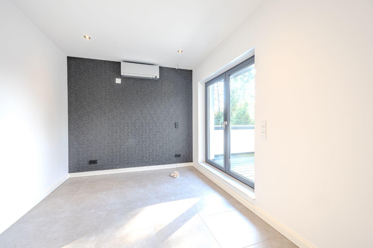 Schlafzimmer mit Terrassenzugang OG