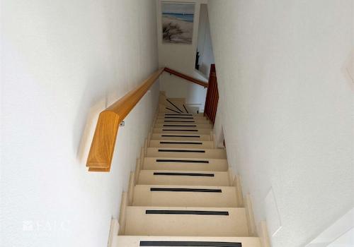 Treppe zur Dachterrasse 