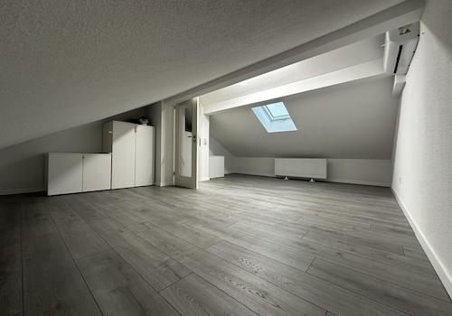 Schlafzimmer DG