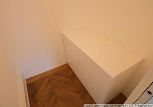 Ankleideraum mit Einbauschrank