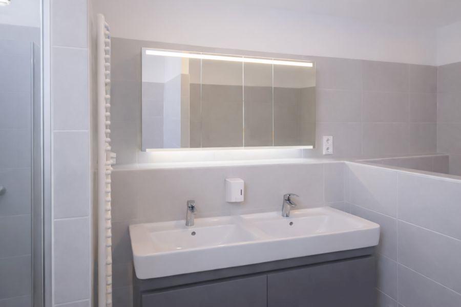 2-Badezimmer