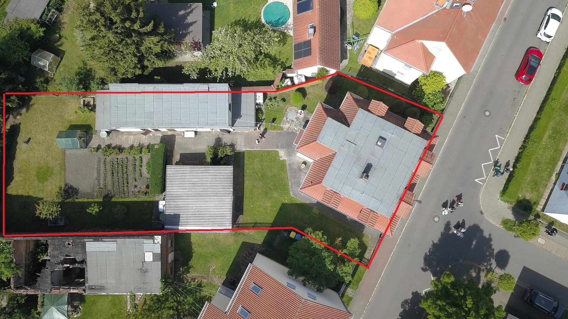 Luftbild Grundstücksansicht