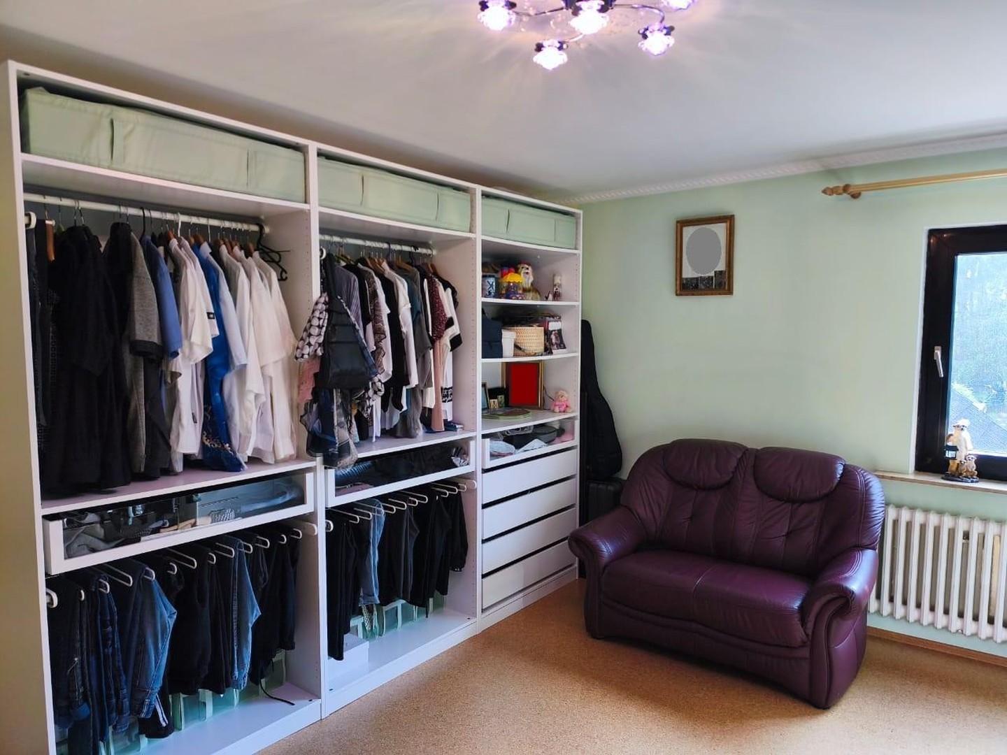Garderobe OG