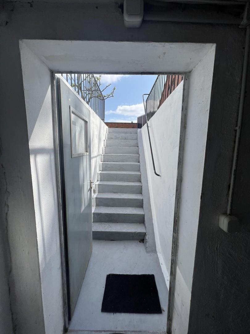 Ausgang Keller/ hinterer Garte