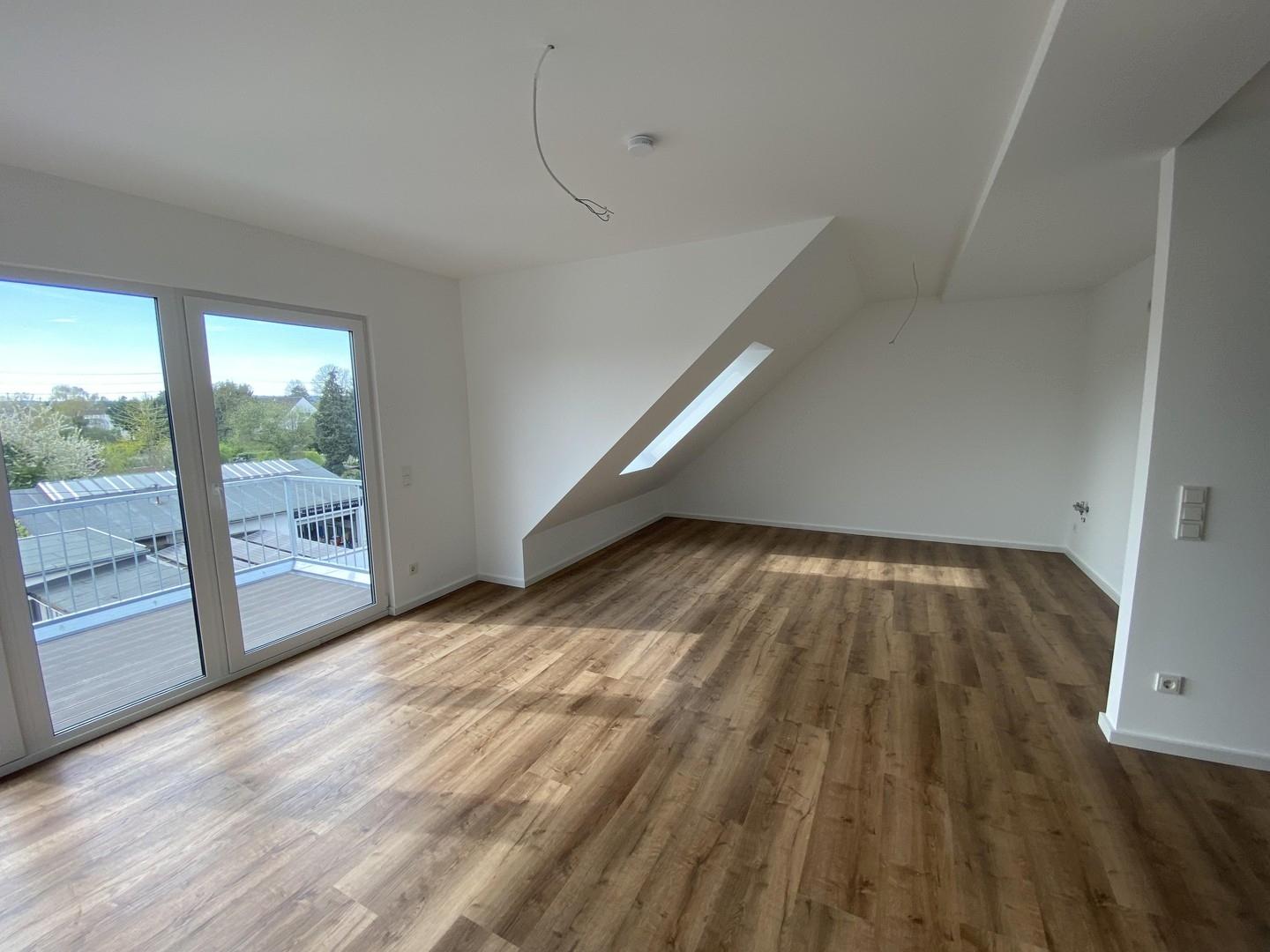 Wohn-/Esszimmer Foto 3