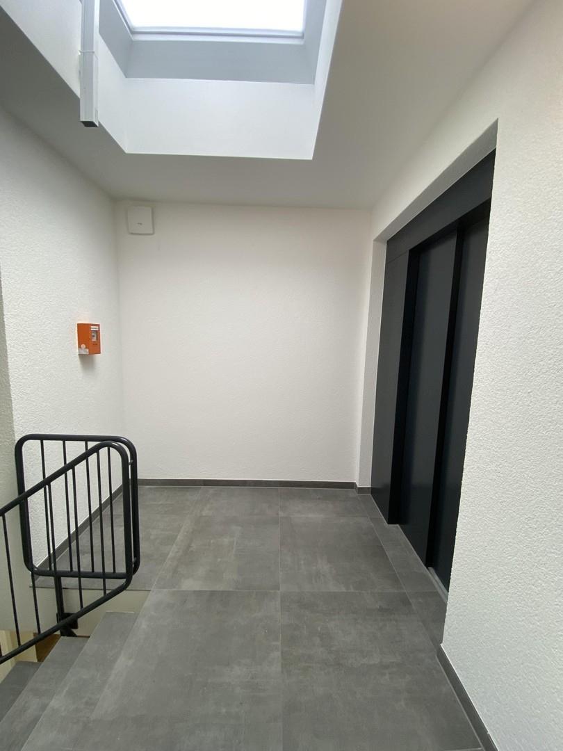 Flur vor der Wohnung Foto 2