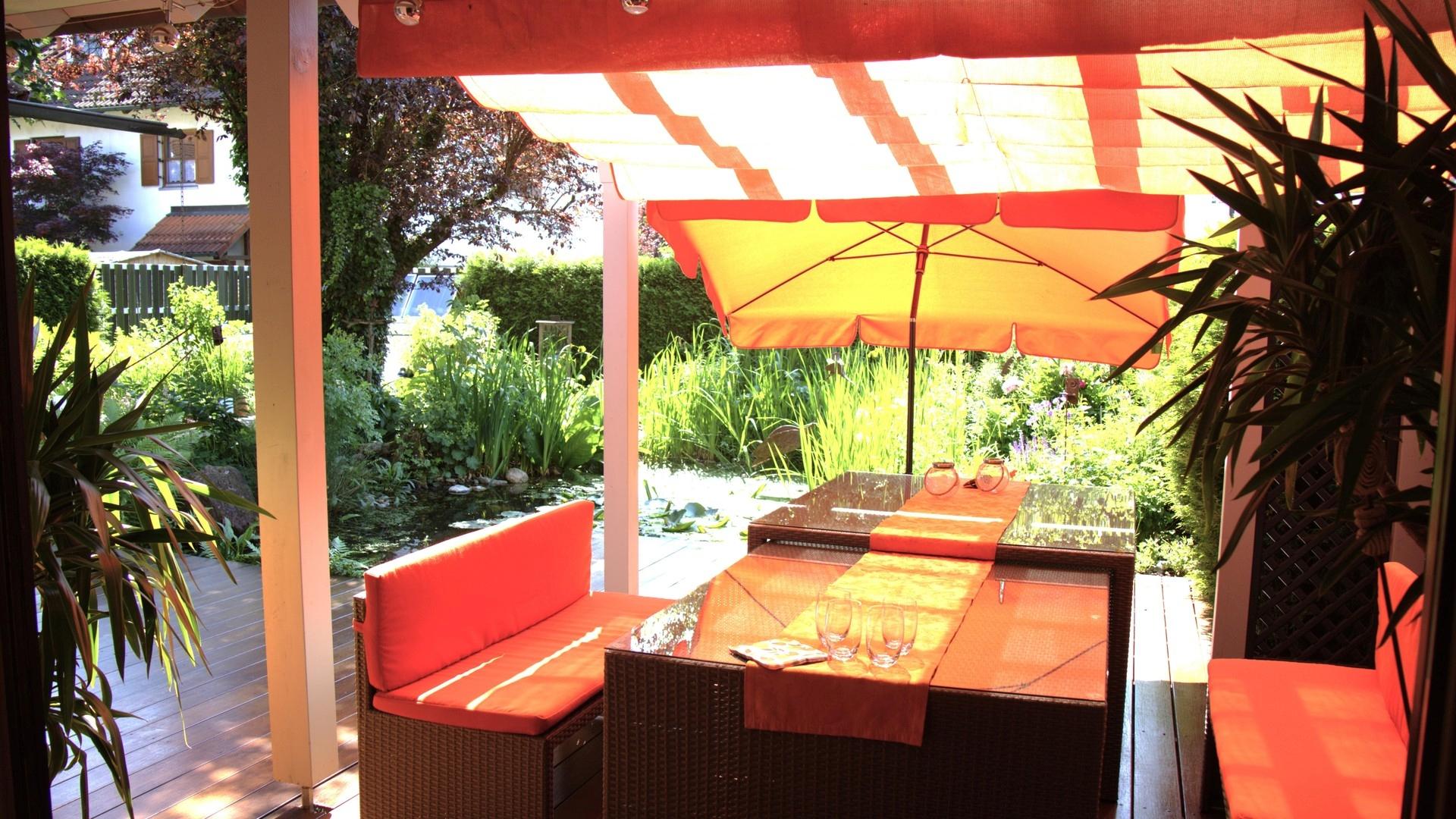 Essplatz auf der Terrasse