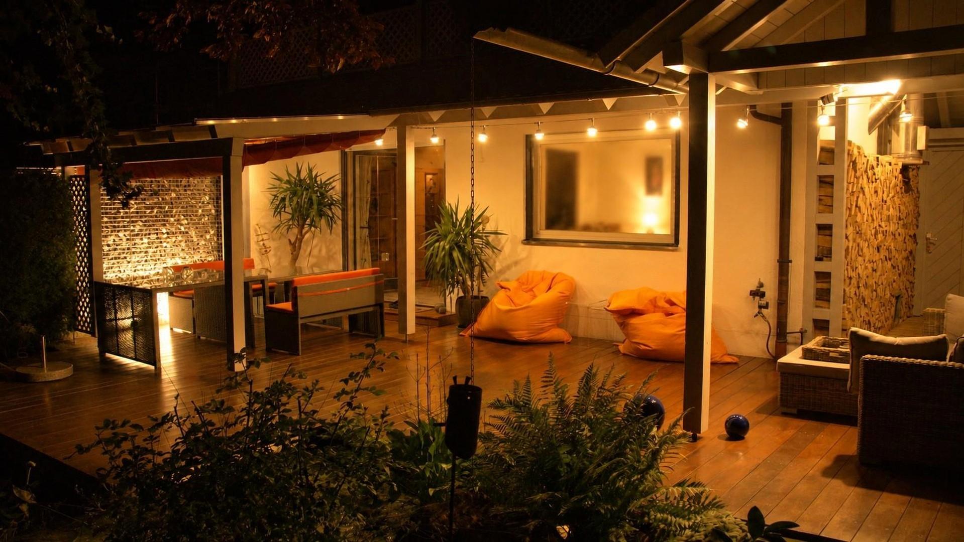 Terrasse bei Nacht