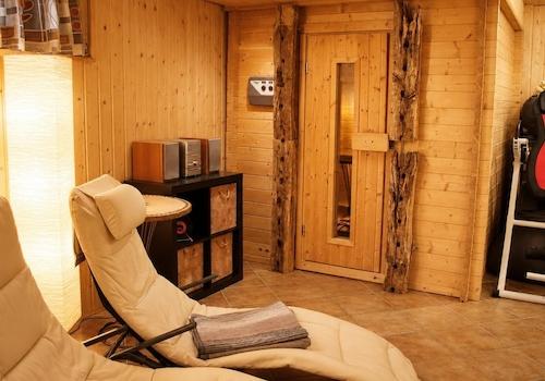 Sauna mit Fußbodenheizung