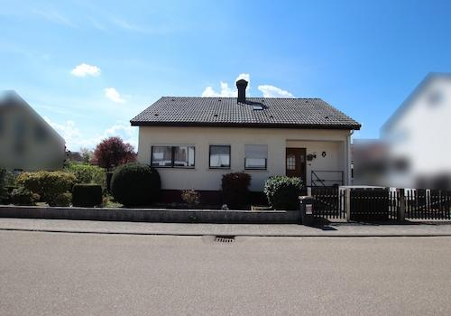 Straßenansicht