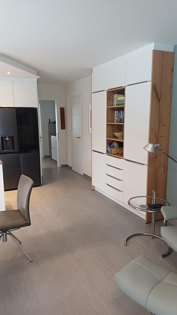 Wohnzimmer mit Küche