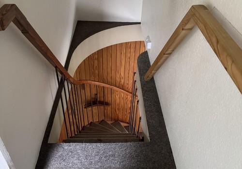 Treppe vom Dachgeschoß