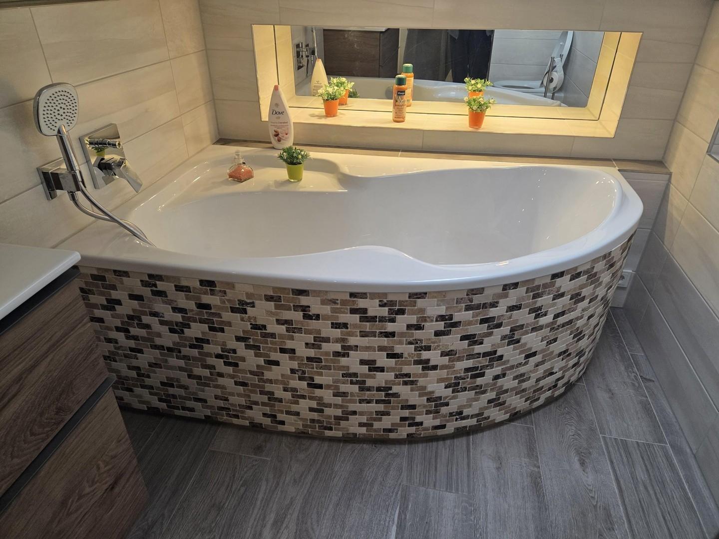 Eckbadewanne