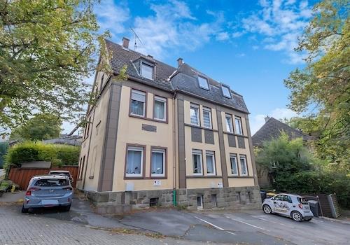 Gepflegtes Mehrfamilienhaus