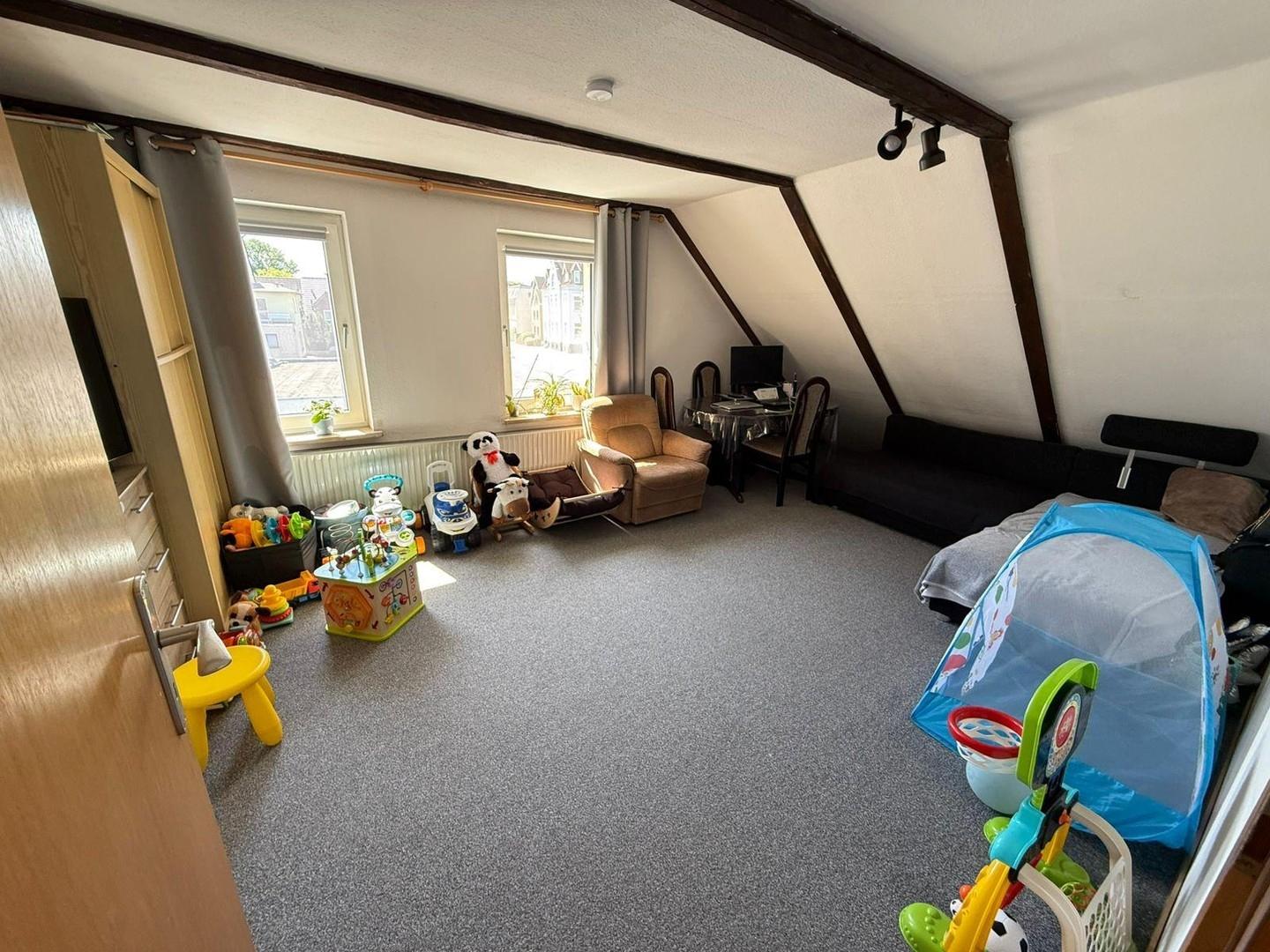 Wohnzimmer eingerichtet