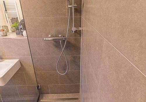Dusche Hauptbad