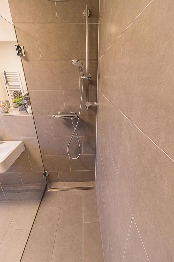 Dusche Hauptbad