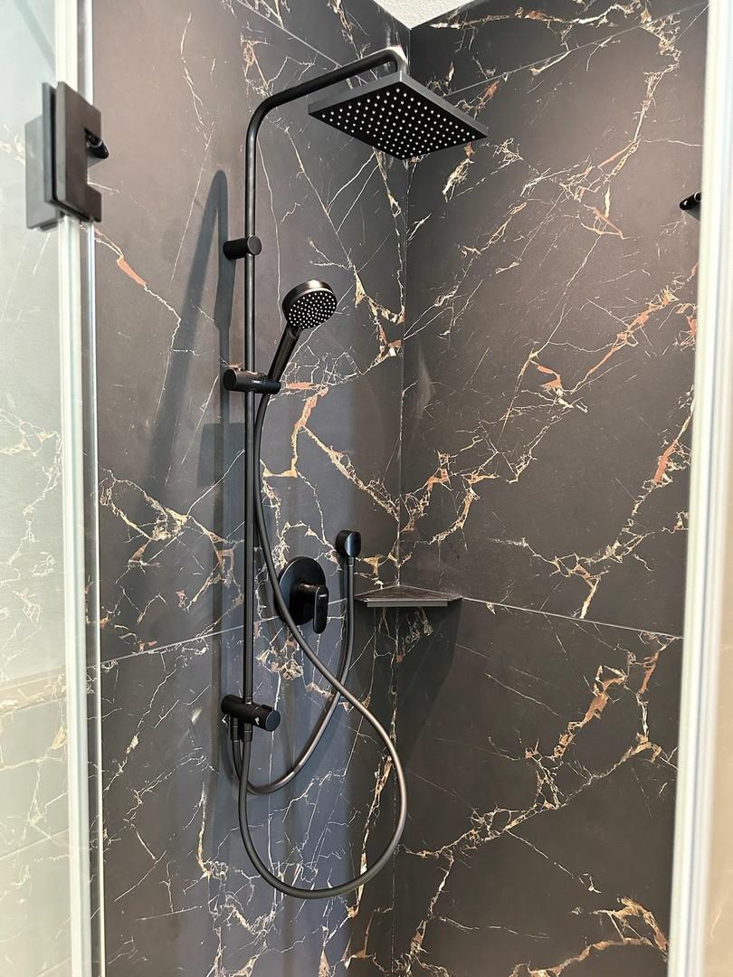 Dusche im Gästebad