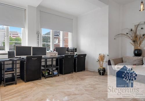 Arbeitszimmer EG