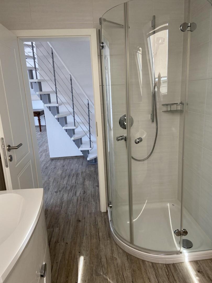 Zweites Duschbad mit WC