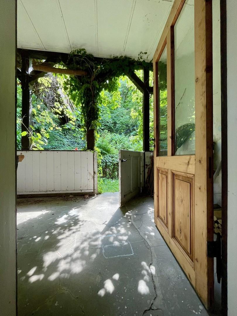 Ausgang zur Veranda und Garten