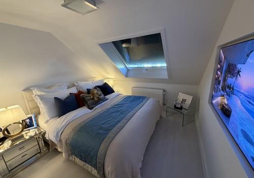 Schlafzimmer DG