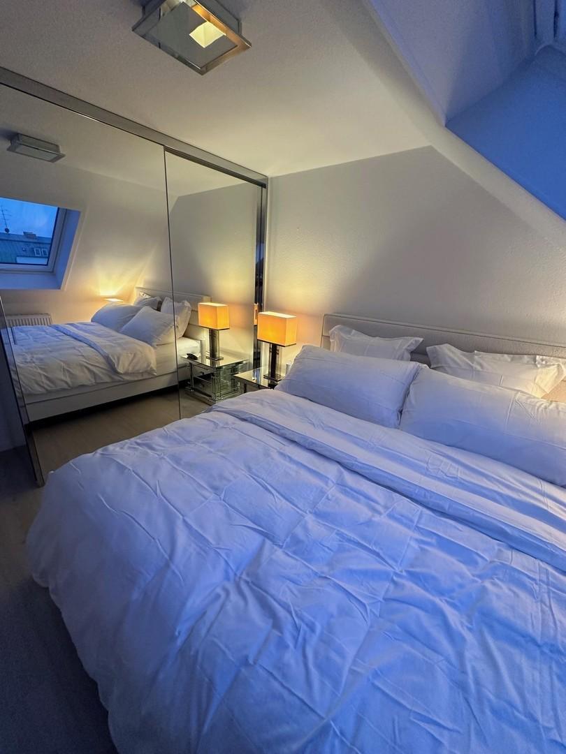 Schlafzimmer DG