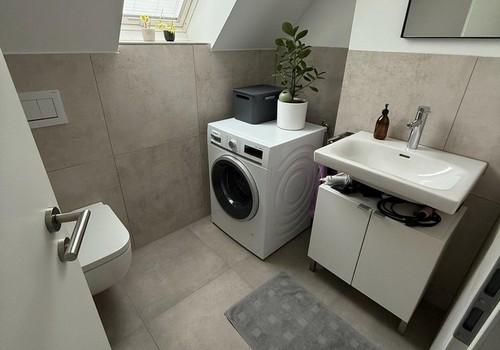 Gäste-WC inkl. Waschmaschine