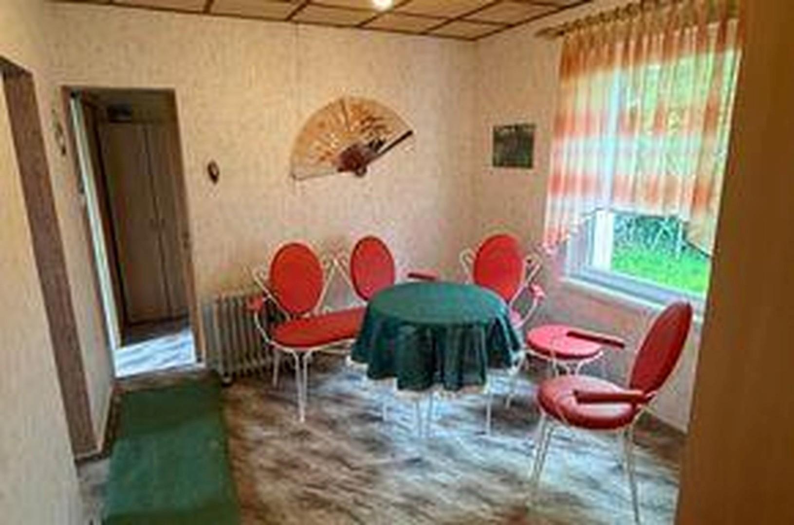 Schlafzimmer mit Terrassenmöbe