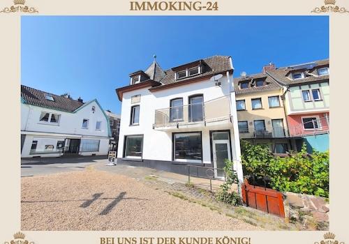 IHR NEUES WOHN- UND GESCHÄFTSHAUS!