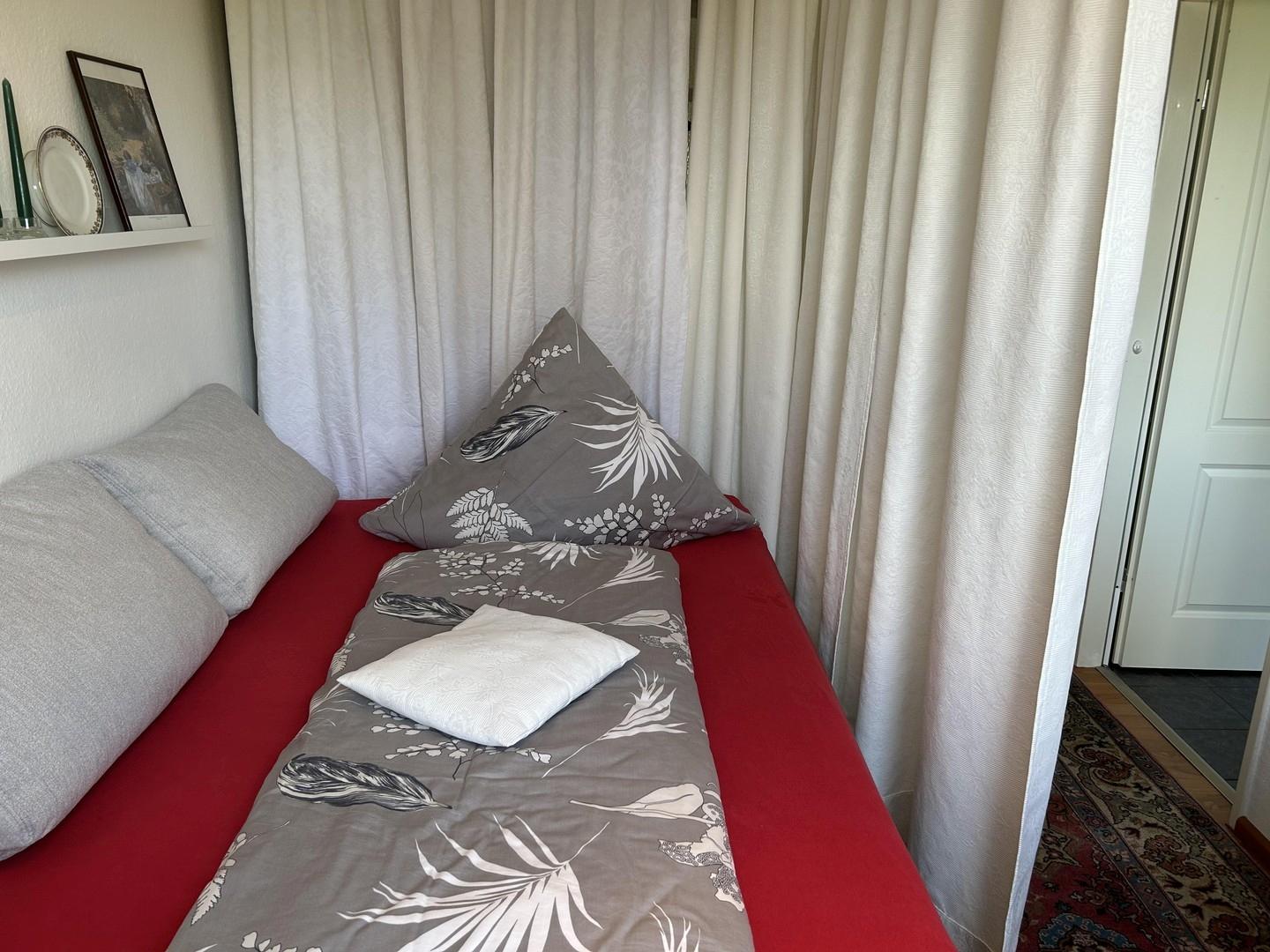 Leseraum mit DoBett-Couch