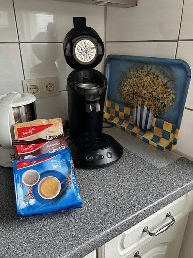 Küche +Kaffee-PadMaschine