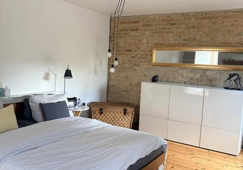 Schlafzimmer 1