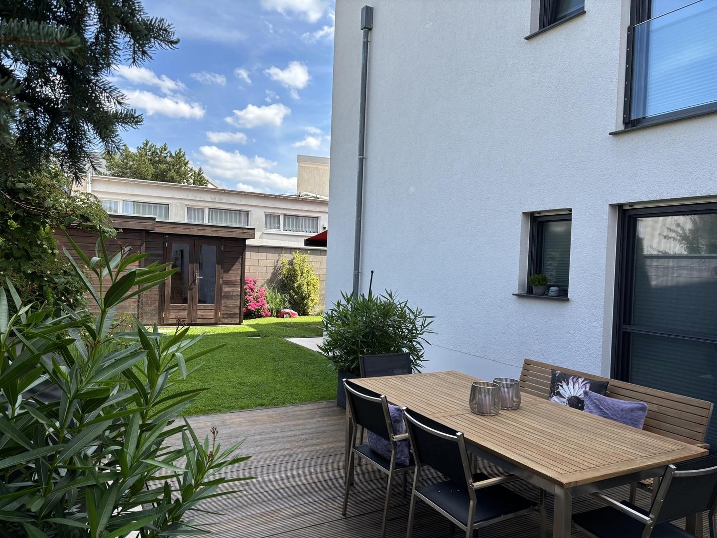 Terrasse 2/Garten
