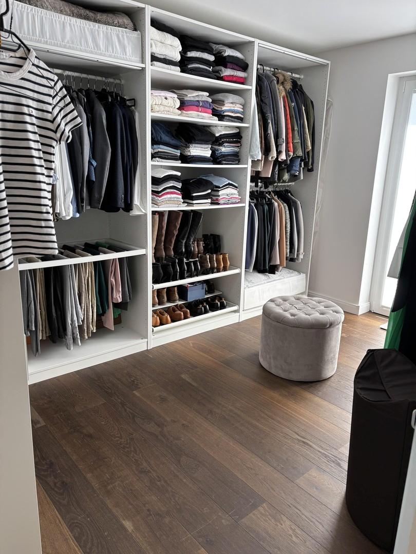 begehbarer Kleiderschrank