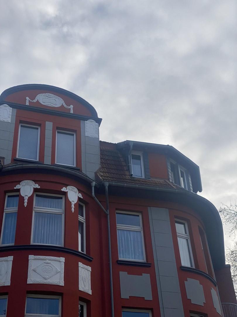 Dach und Denkmalschutzfassade