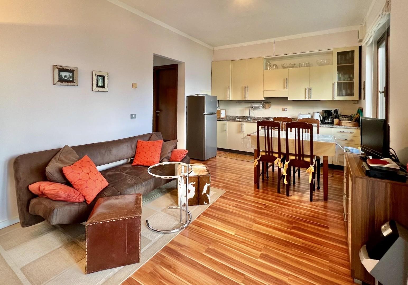 geräumiges Wohn-/Esszimmer