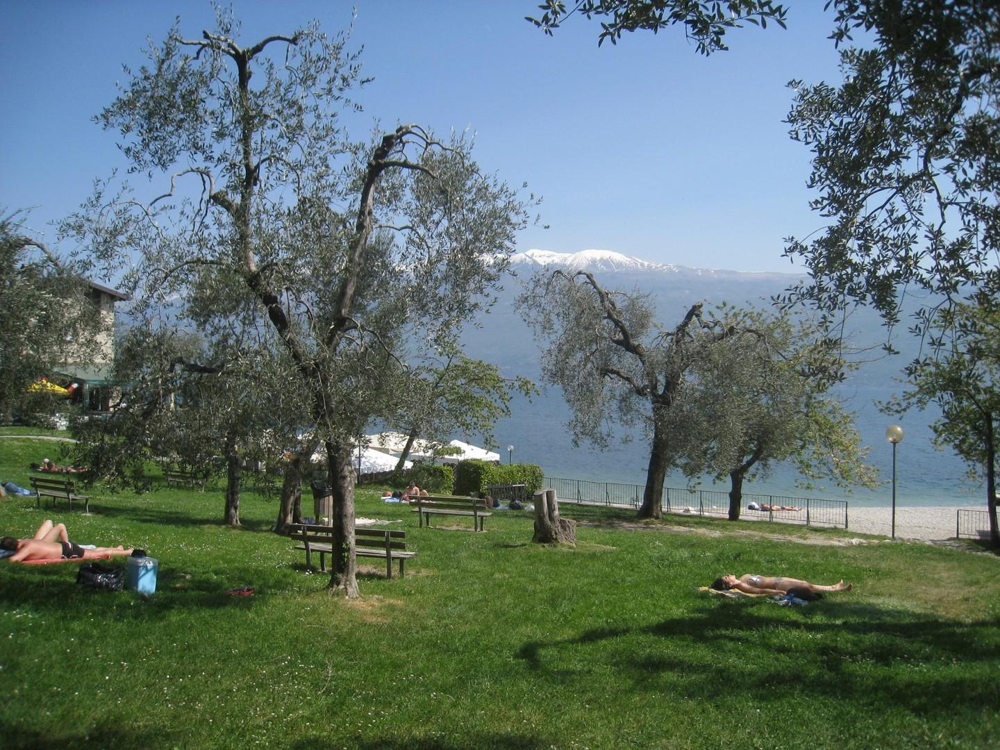 Badestrand in Gargnano