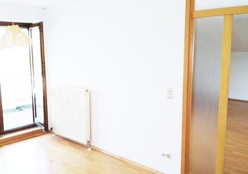Esszimmer mit Balkonzugang