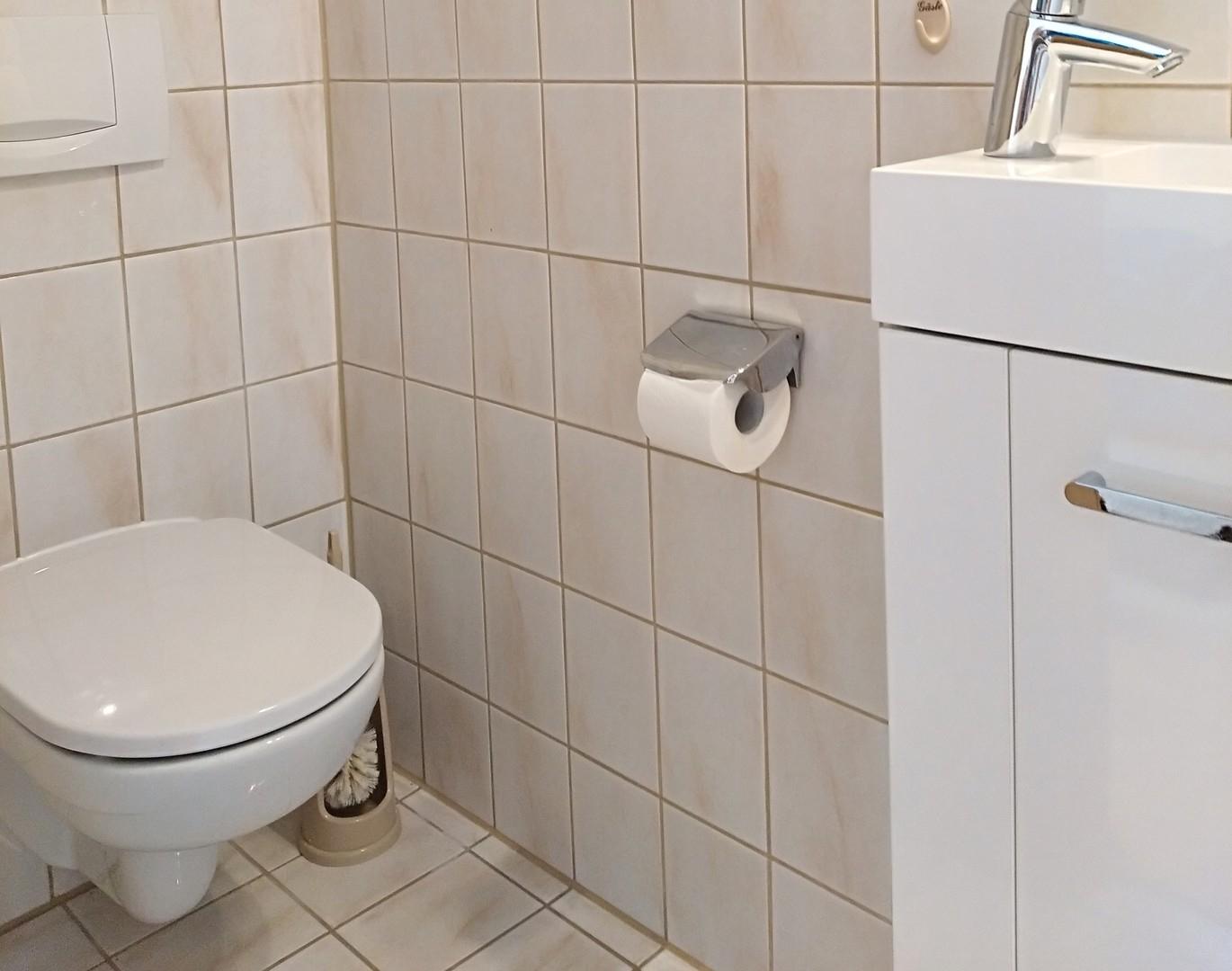 Sep. WC im Eingangsbereich