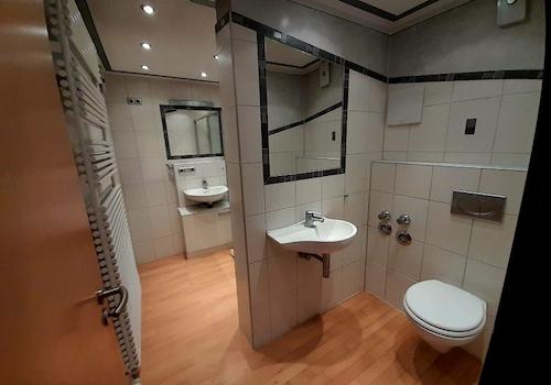 WC separiert