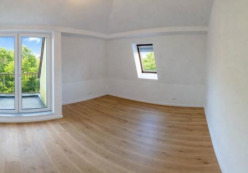 bedroom_1 with balcony